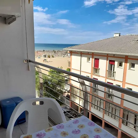 In 52011 Διαμέρισμα *